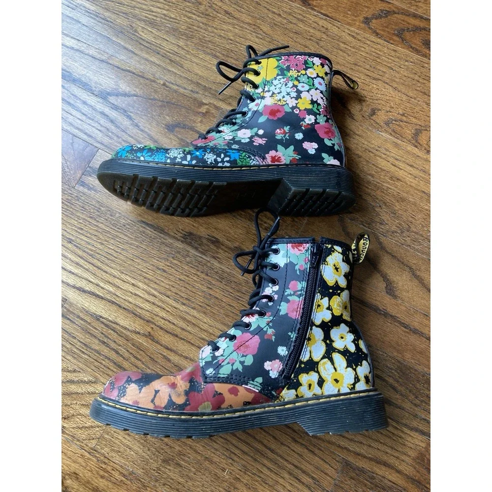 DR. MARTENS 1460 Y Junior Floral Mash Up Boots Size US 7 Youth Combat Classic